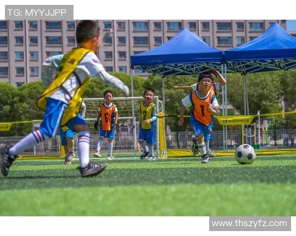 足球巨星自述:从绿茵场到人生舞台的奋斗与荣耀